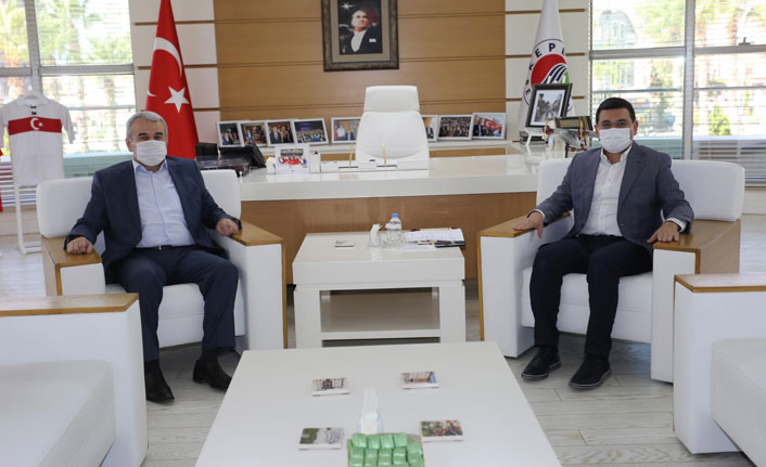 Başkan Tütüncü, Kepez kaymakamı Şahin’i ağırladı