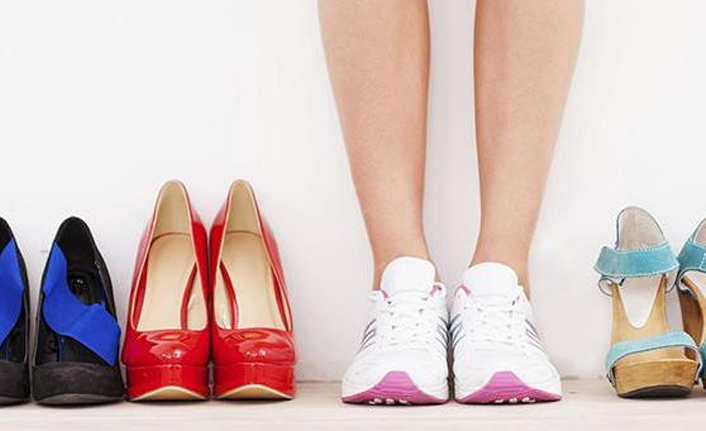 "Yanlış ayakkabı seçimi diz ağrılarına neden oluyor"