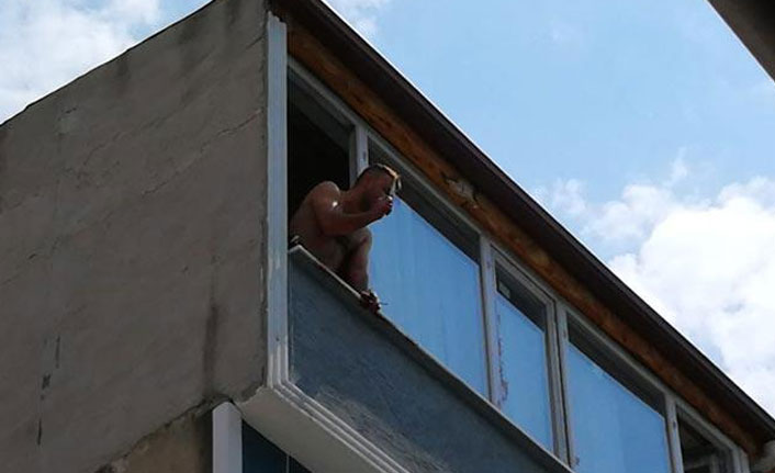 Ev sahibi ile tartışan genç intihara kalkıştı