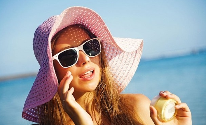 Sağlıklı göz çevresi için koruyucu ve güneş gözlüğü kullanın!