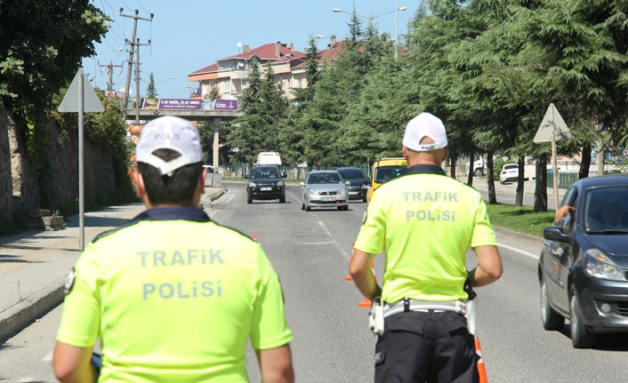 9 bine yakın araç denetlendi