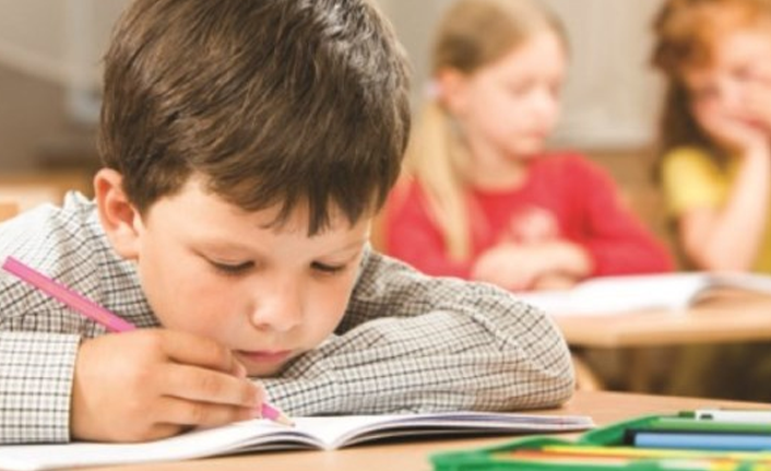 Ebeveynler çocuklara nasıl yaklaşmalı? İşte cevabı...