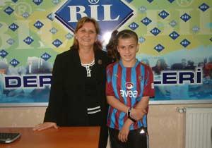 Hilal'e bir ödül de BİL'den