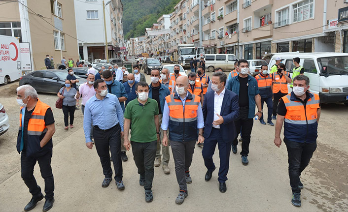 Afetin izleri silinirken projeler devam ediyor