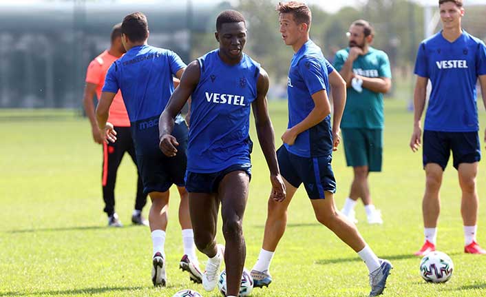 Trabzonspor'da Plaza antrenmanda