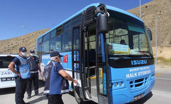 Bayburt'ta ayakta yolcu denetimi