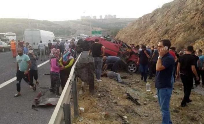 3 kardeş aynı araçta hayatını kaybetti