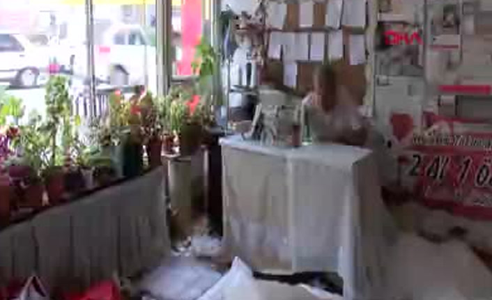 Perdeci mi çiçekçi mi?