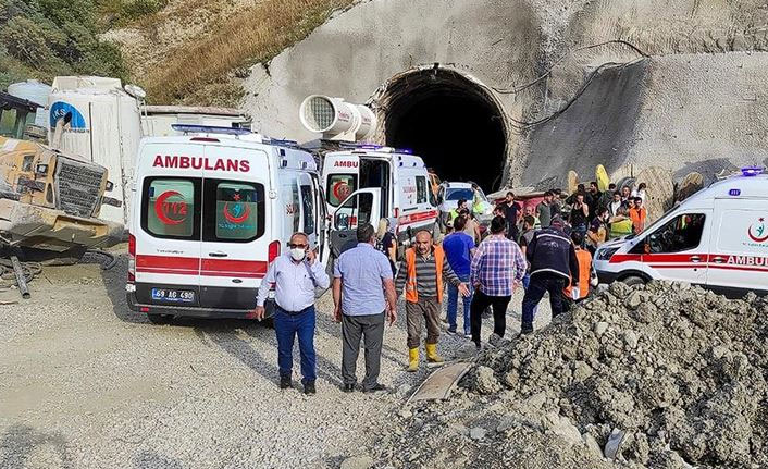 Kop Dağı Tüneli inşaatında yaralanan 11 işçiden 8'i taburcu edildi