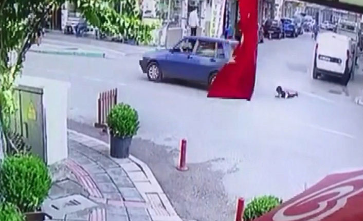 Kapı açıldı çocuk böyle düştü