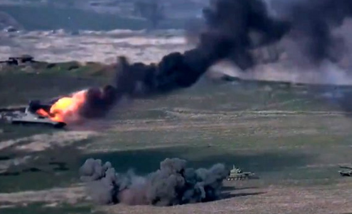 Ermenistan-Azerbaycan cephe hattında çatışmalar başladı! Savaş Hali ilan edildi