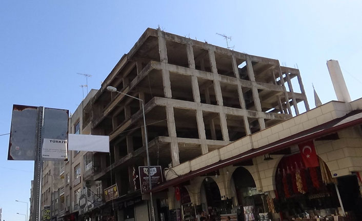 Görüntü kirliliğine neden olan bina yıkılacak