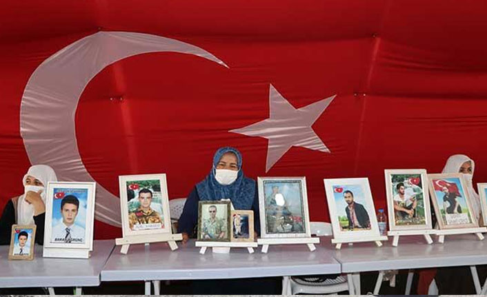 Diyarbakır annelerinin oturma eylemine bir aile daha katıldı