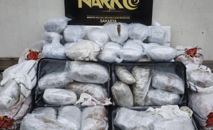52 kilo 450 gram kubar esrar ele geçirildi