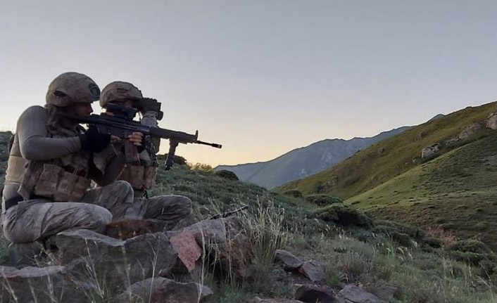 Ağrı'da Yıldırım-3 operasyonu! 3 terörist etkisiz
