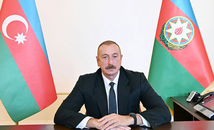 Aliyev açıkladı! Magadiz’e Azerbaycan bayrağı dikildi