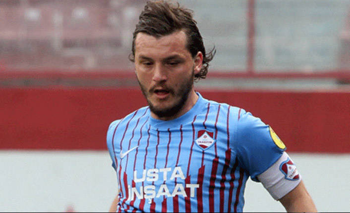 Trabzonlu futbolcudan ilginç çıkış: Maçı bitiremeyip hakeme sarıyorsunuz