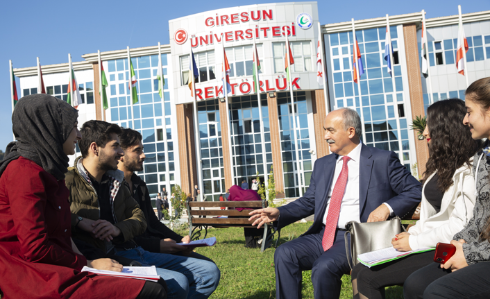 Giresun Üniversitesi'nin gelişimi sürüyor