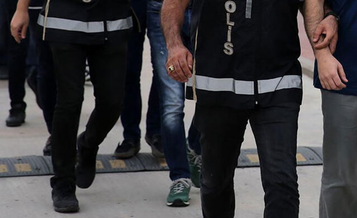 Samsun merkezli FETÖ operasyonunda 8 eski polis adliyede