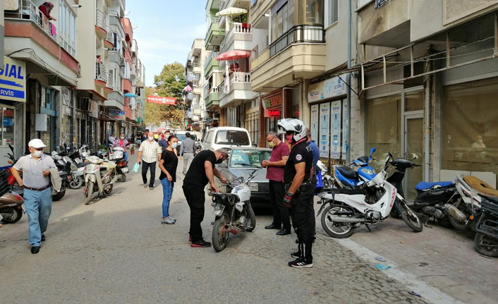 Polisten kaçan motosiklet sürücüsü kaza yaptı