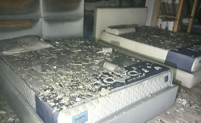 Yatak mağazasında yangın çıktı