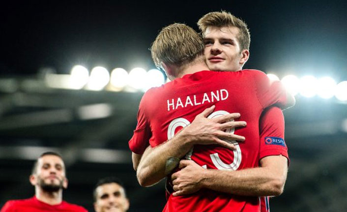 Norveç Haaland ve Sörloth'la uçtu