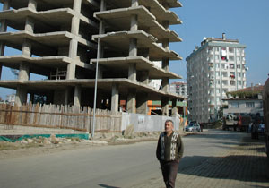 Emekli öğretmen intihar etti