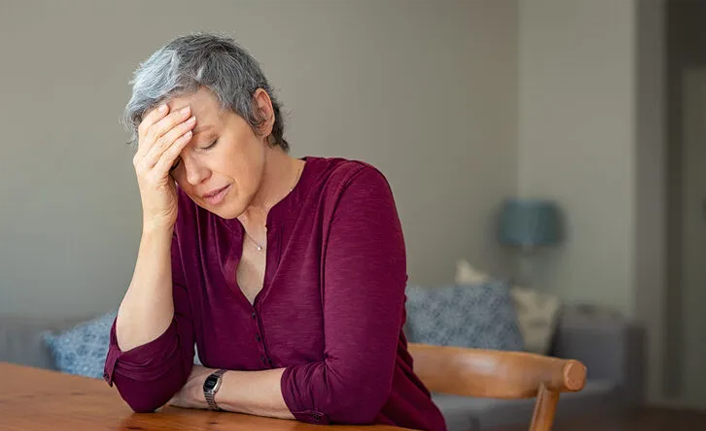 Menopozda duygu durum değişikliklerine dikkat!