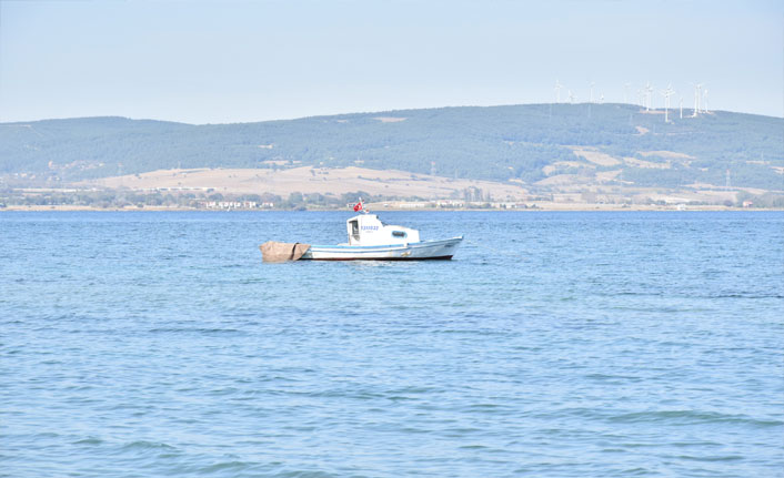 Çanakkale’de denize düşen balıkçı hayatını kaybetti