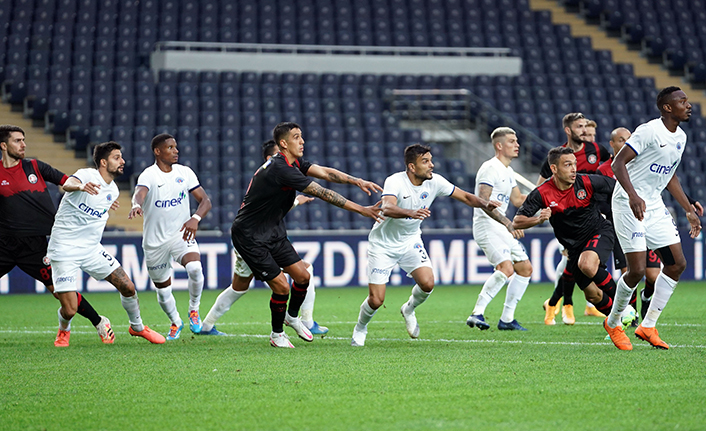 Karagümrük ile Kasımpaşa yenişemedi: İstanbul derbisinde goller 1-1