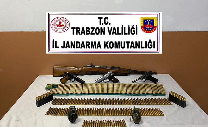 Trabzon'da havaya ateş eden gazi yakalandı; aracından silahlar çıktı
