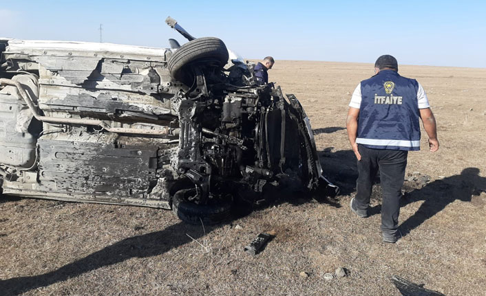 Trabzon plakalı otomobil şarampole yuvarlandı! 2 yaralı. 19 Ekim 2020