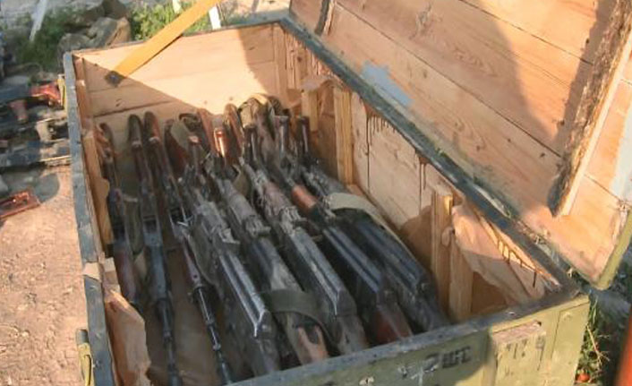 Azerbaycan ele geçirilen mühimmatları paylaştı