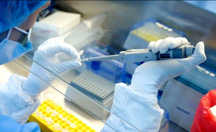 Dünya şokta! Koronavirüs aşısı gönüllüsü öldü