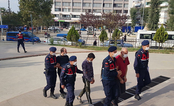 Bin adet uyuşturucu ile yakalandılar