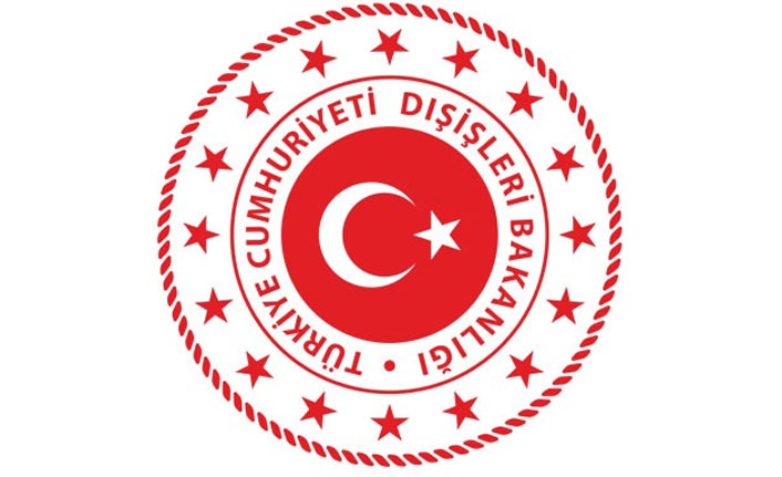 Berlin'de camiye polis baskını