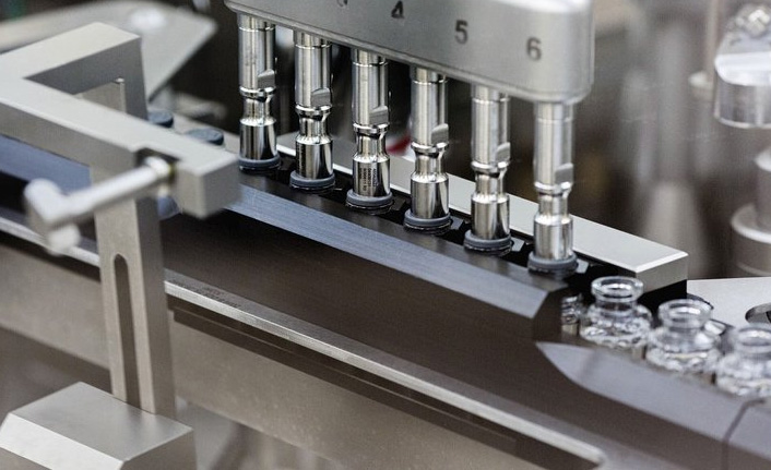 İlk defa koronavirüs ilacı onay aldı