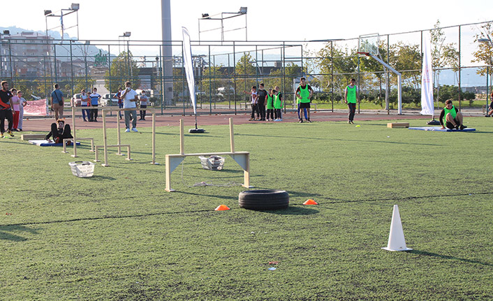 Trabzon'da çocuklar Zorvivor parkurunda eğlendi