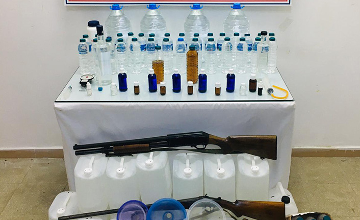 Trabzon’da sahte içki imalathanesine baskın