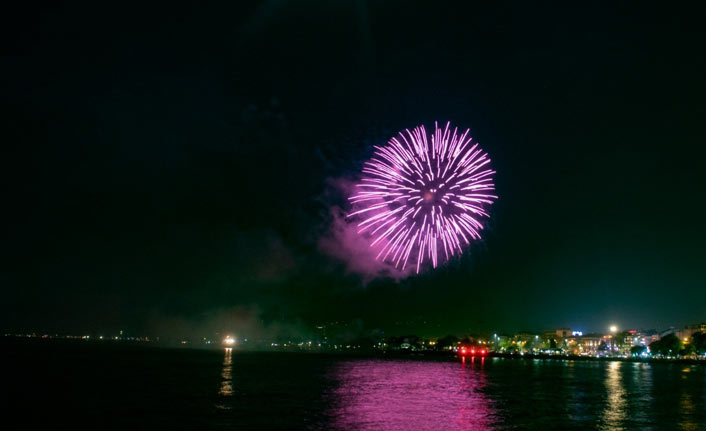 Ordu’da havai fişek ve lazer gösterisi