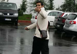 Tayfun gidiyor mu kalıyor mu