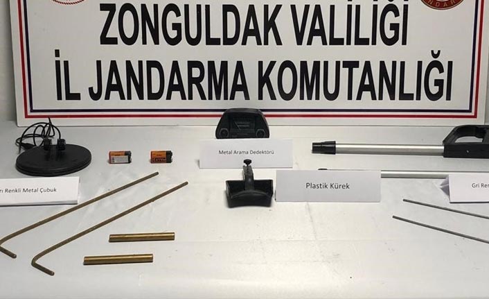 Define arayan 3 kişi yakalandı