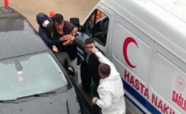 Koronavirüs vakasına giden ambulans şoförüne darp!