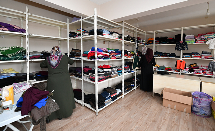 Trabzon'da giysi merkezi imdada yetişiyor!