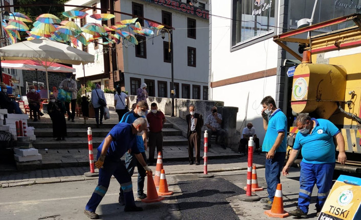 Trabzon'da bozulan yollar onarılıyor