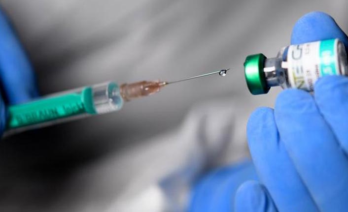 Aşı Türkiye'de zorunlu mu olacak? Bakan Koca açıkladı