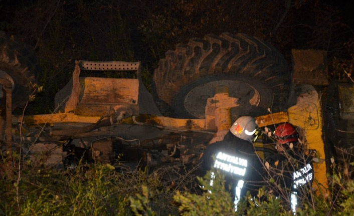 Kullandığı iş makinasının altında hayatını kaybetti