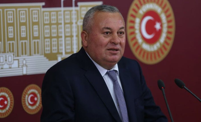 Cemal Enginyurt Demokrat Parti'ye geçti