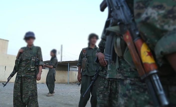 YPG/PKK'lı teröristler, Suriyeli Peşmergelerin aile fertlerini alıkoyuyor