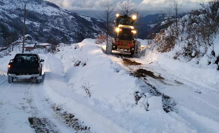 Trabzon'da 82 köyün yolu açıldı